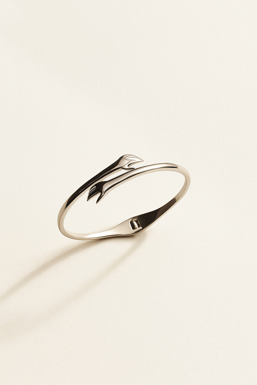Silver Hug Bracelet