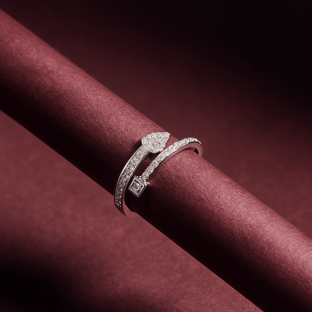 Arrow of Elegance Silver Ring (Adjustable)