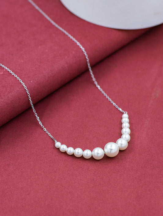 Elegant Pearl Silver Chain