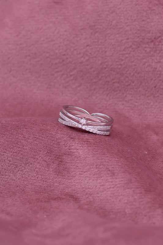 Dazzling Solitaire Silver Ring