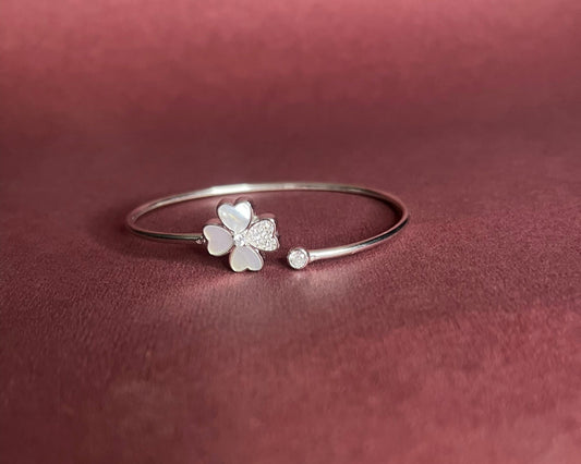 Flower Pear Bracelet