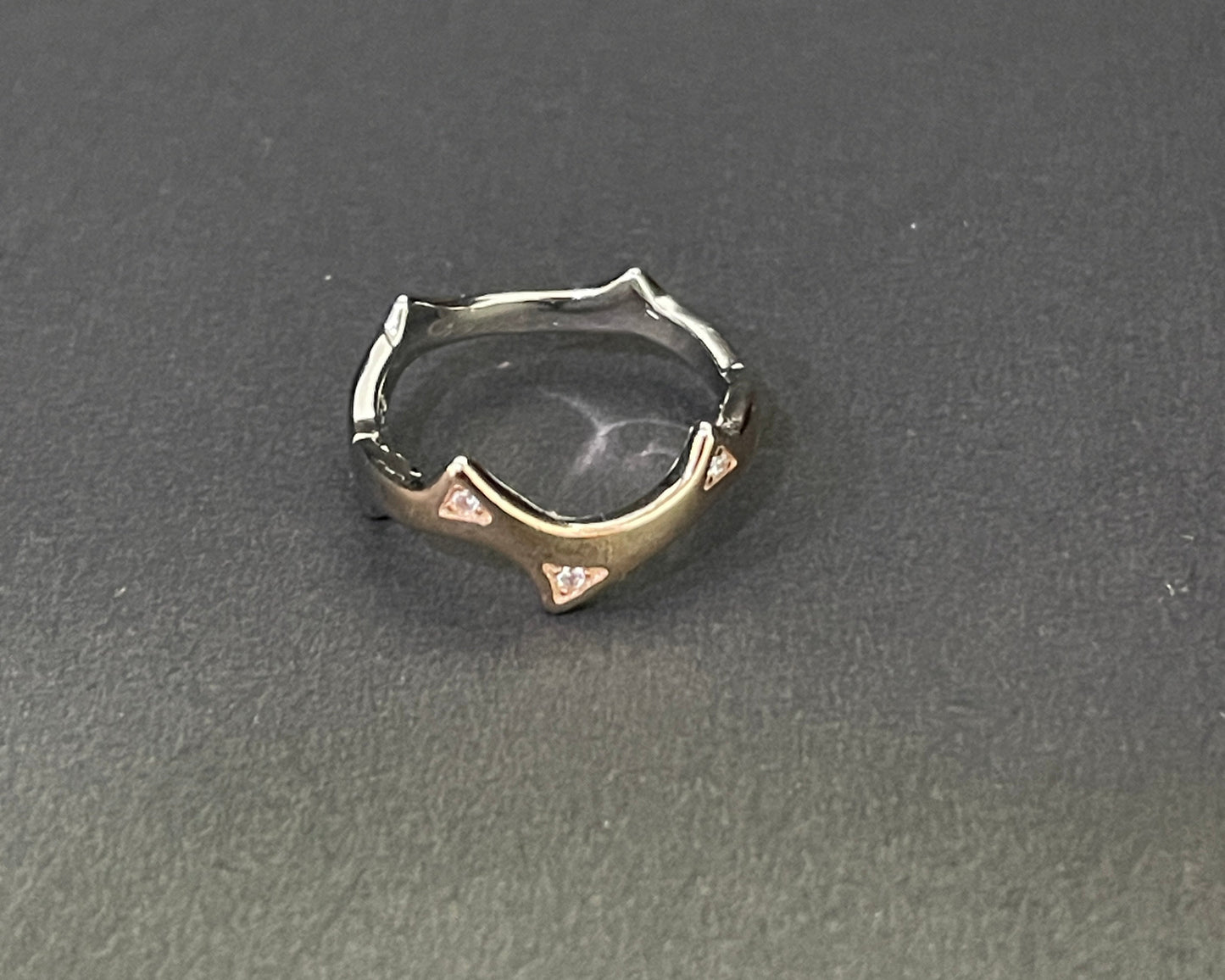 Elegant Wave Ring