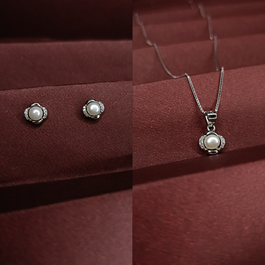 Silver Pearl Pendant Set