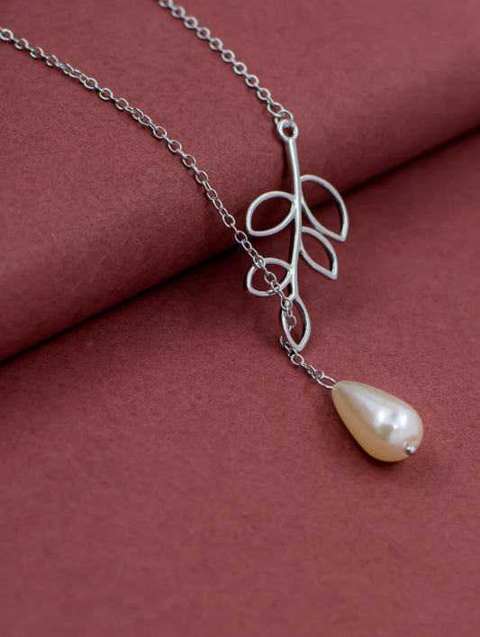Pearl & Leaf Silver Chain