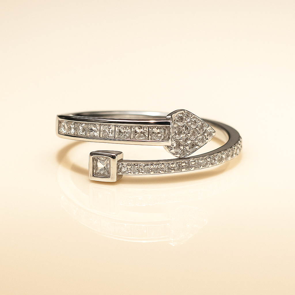 Arrow of Elegance Silver Ring  (Adjustable)