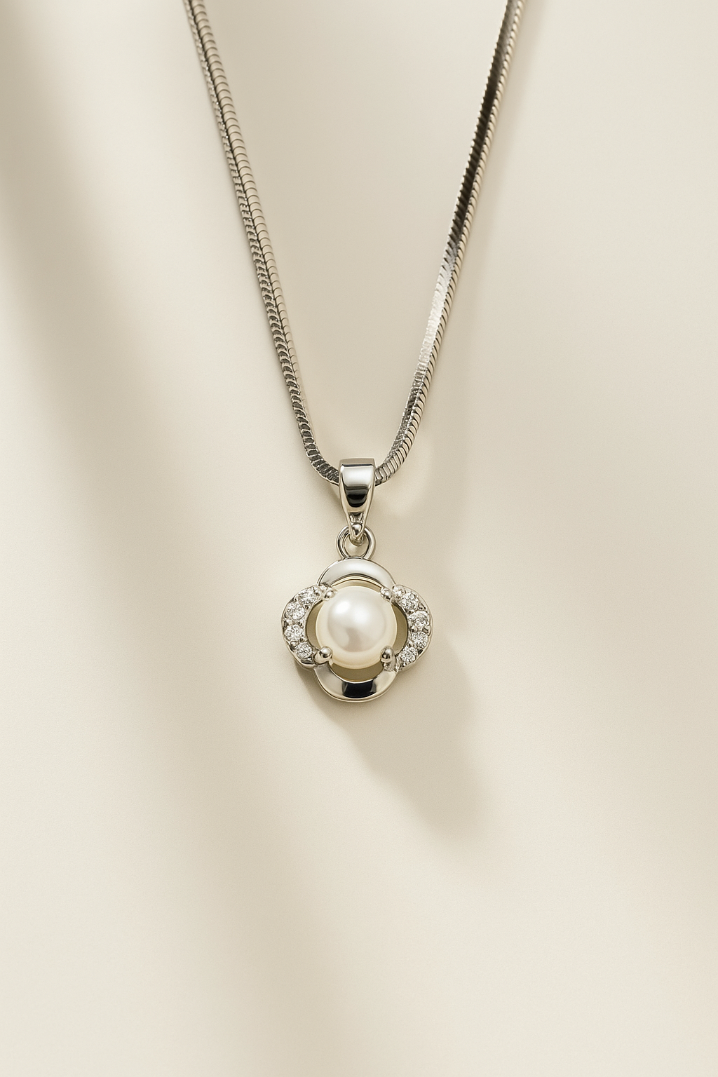 Pearl in Bloom Pendant Set