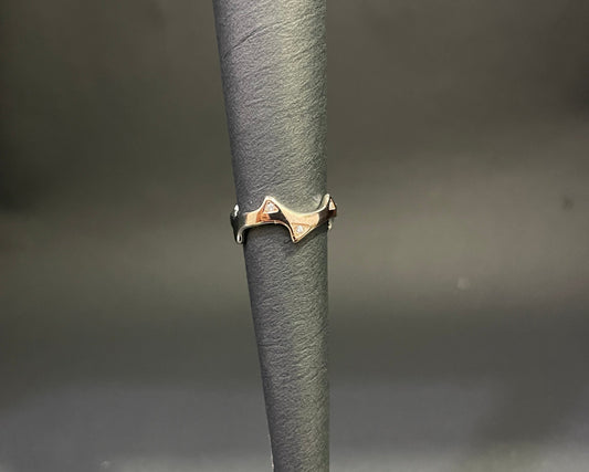 Elegant Wave Ring