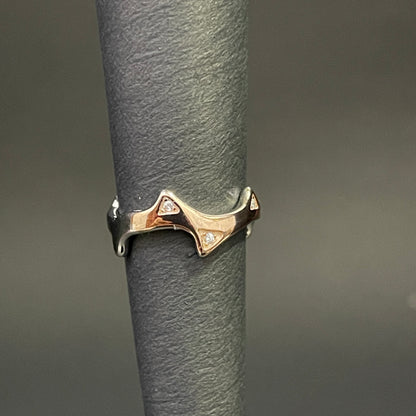 Elegant Wave Ring